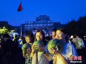 央广新闻吃瓜群众,吃瓜群众热议，揭秘娱乐圈幕后真相